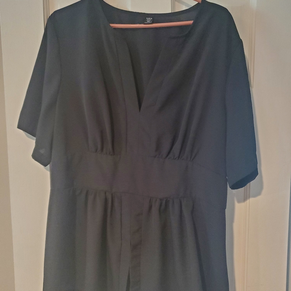SHEIN Black V-Neck Blouse